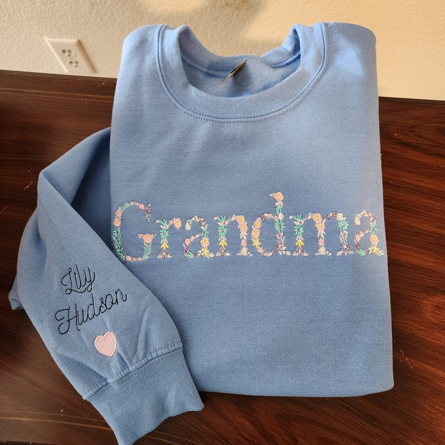 Embroidered Mama Sweatshirts